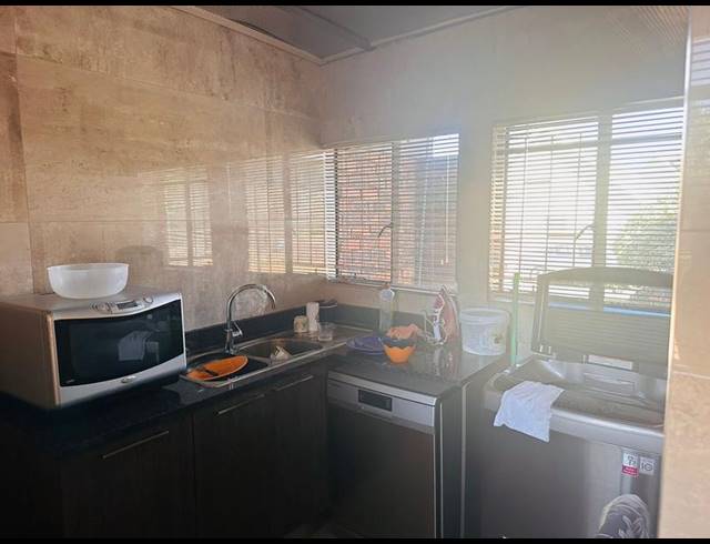 4 BEDROOM HOUSE FOR SALE IN BEDWORTH PARK